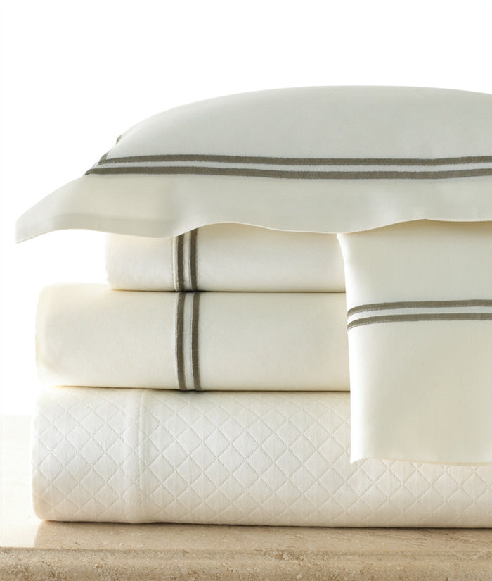 Ginerva Fitted Sheet, Queen, Mist Stitch - Legacy Home