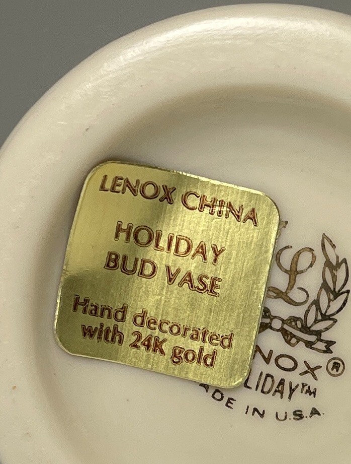 Lenox Holiday Dimension Bud Vase 7 3/8"2