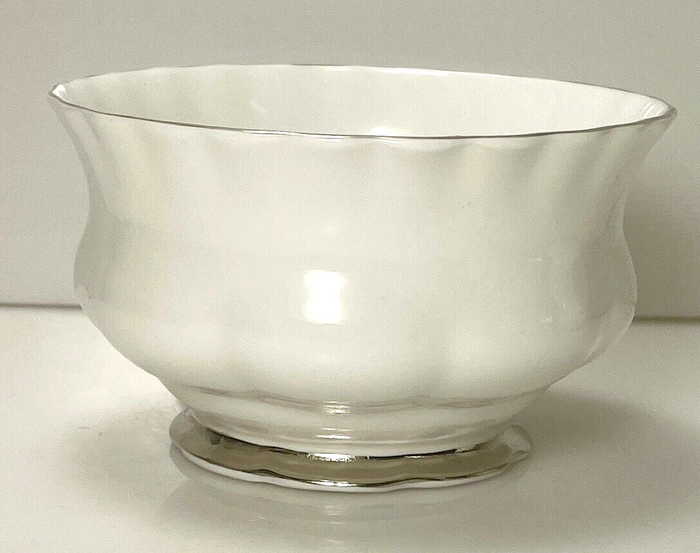 Royal Albert Chantilly Platinum Mini Sugar Bowl 2 1/8"0