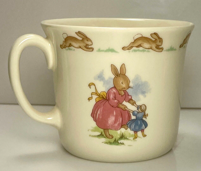 Royal Doulton Bunnykins Mug 1 Handle Hug a Mug Mug 3" Play with Doll1
