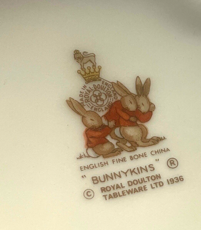 Royal Doulton Bunnykins Mug 1 Handle Hug a Mug Mug 3" Play with Doll2