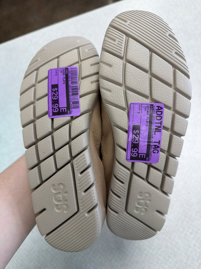Shoes Flats By Sas In Tan, Size:7