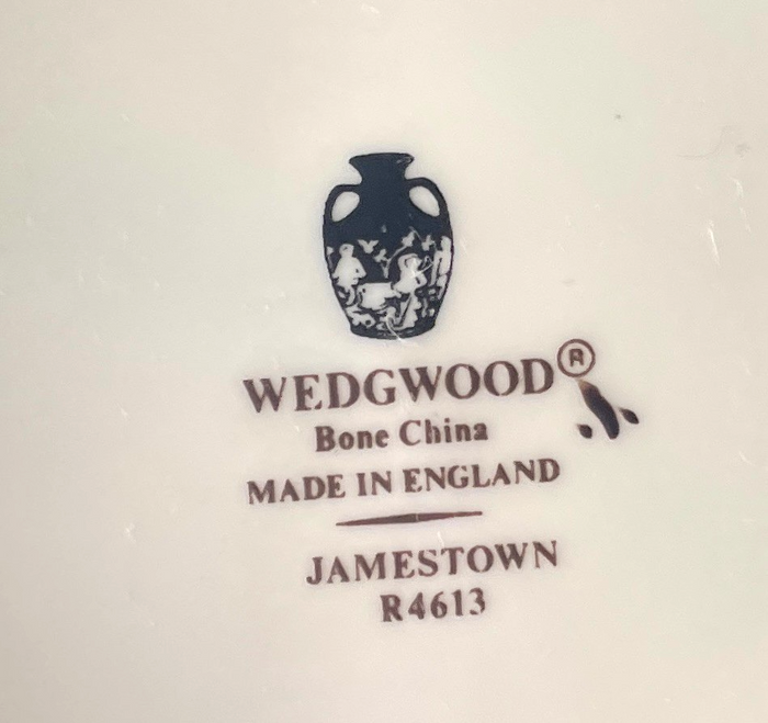Wedgwood Jamestown Salad Plate 8 1/8"1