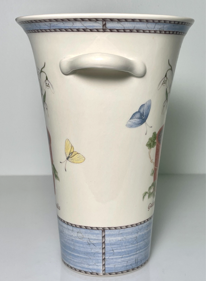 Wedgwood Sarah's Garden Vase 7" Galanthus nivalis Snowdrop1